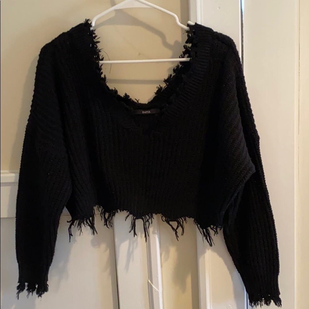 Cozy and thick black sweater